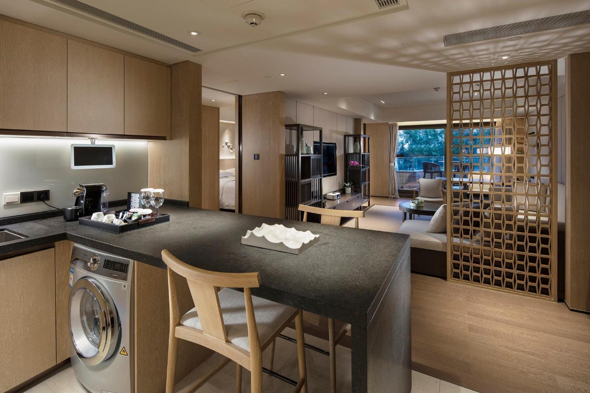 Hilton Shenzhen Shekou Nanhai Экстерьер фото