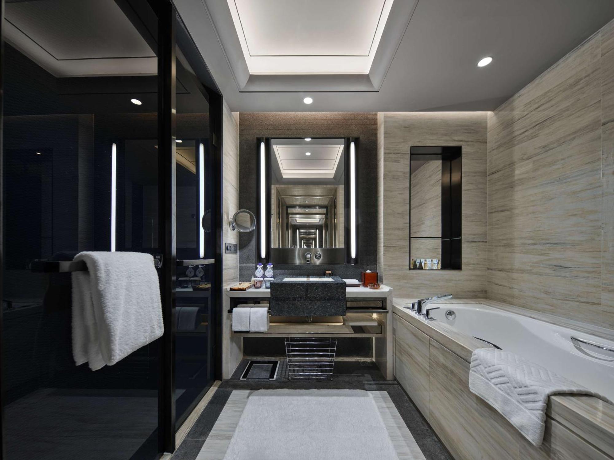 Hilton Shenzhen Shekou Nanhai Экстерьер фото